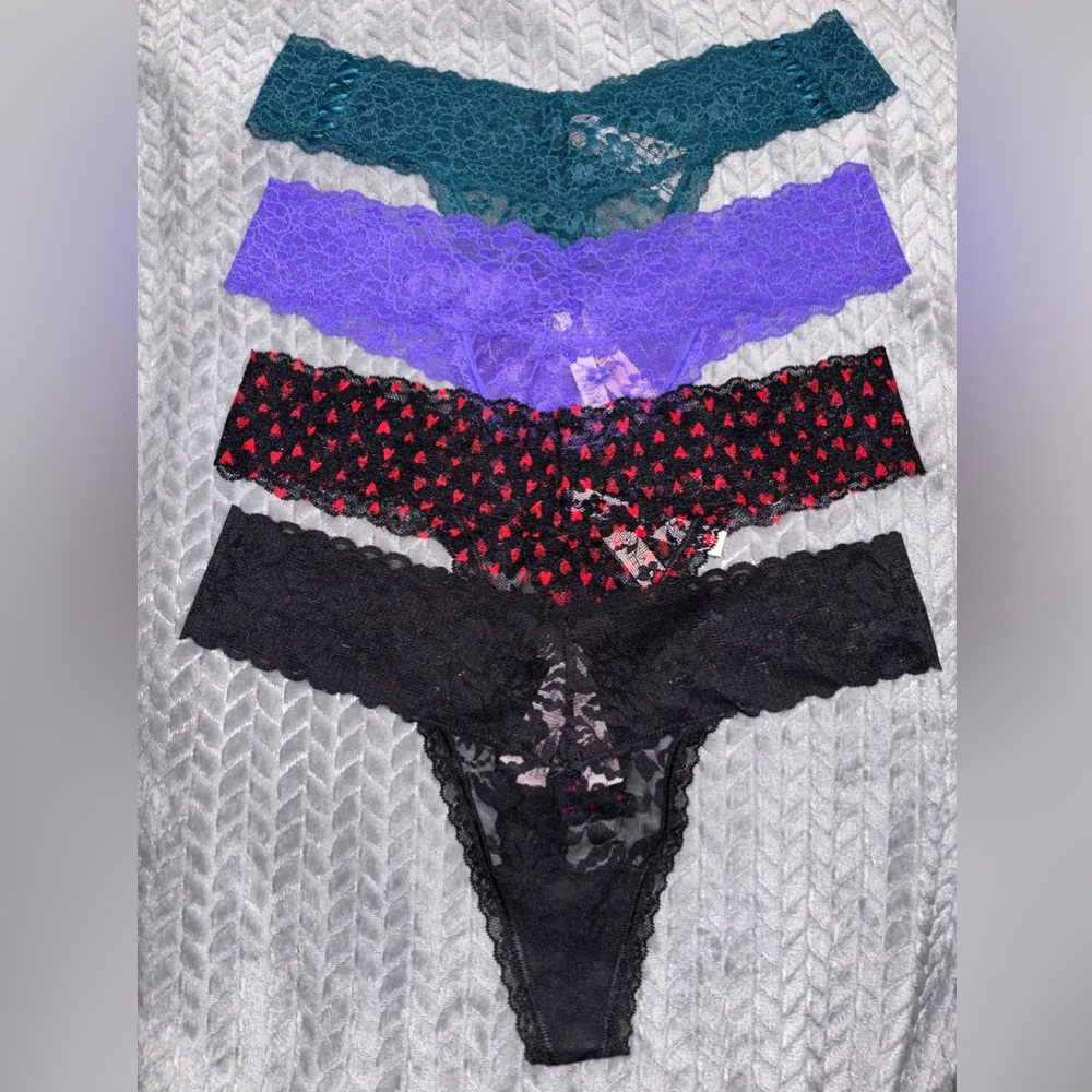 Victoria’s Secret 4pack thong/string lace panties